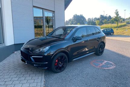 Mercedes-Benz Cayenne 