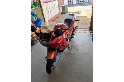 Suzuki GSX 750 Gebrauchtwagen