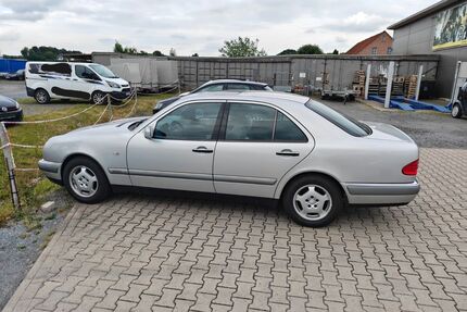 Mercedes-Benz E 230 Gebrauchtwagen