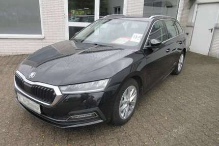 Skoda Octavia Style 2.0 TDI DSG NAVI ACC LED ALU APS SIT Gebrauchtwagen