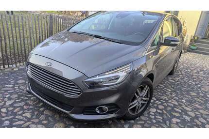 Ford S-Max Gebrauchtwagen