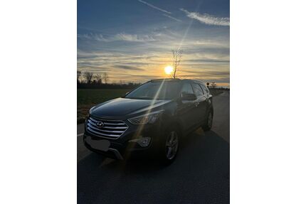 Hyundai Grand Santa Fe Gebrauchtwagen