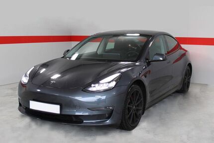 Tesla Model 3 Gebrauchtwagen