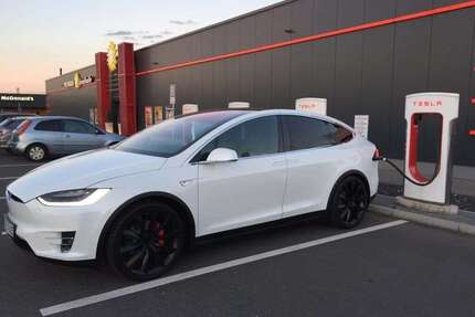 Tesla Model X Gebrauchtwagen
