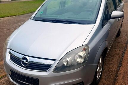 Opel Zafira Gebrauchtwagen