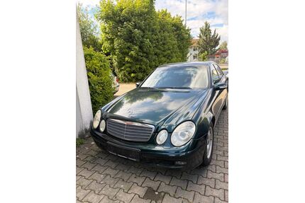 Mercedes-Benz 220 Gebrauchtwagen