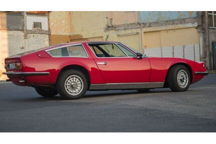 Maserati Indy 