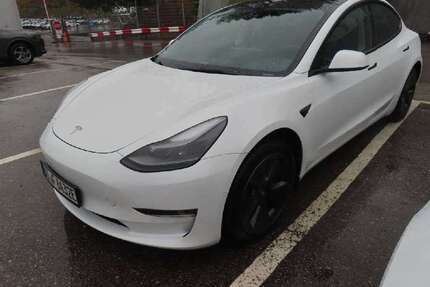 Tesla Model 3 Gebrauchtwagen