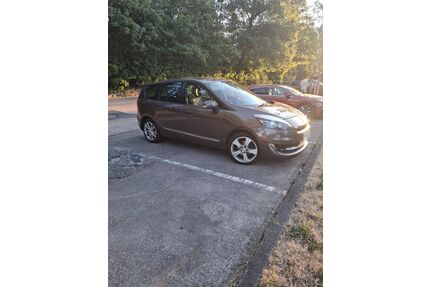 Renault Grand Scenic Gebrauchtwagen