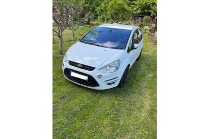 Ford S-Max Gebrauchtwagen