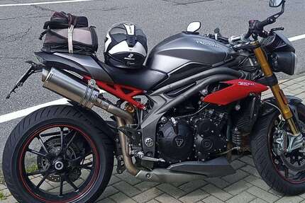 Triumph Speed Triple 1050 Gebrauchtwagen