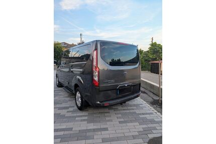 Ford Tourneo Custom Gebrauchtwagen