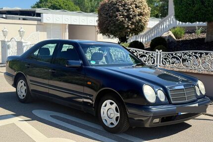 Mercedes-Benz E 200 Gebrauchtwagen