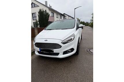 Ford S-Max Gebrauchtwagen