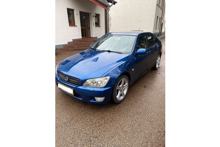 Lexus IS 200 Gebrauchtwagen