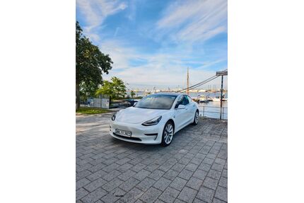 Tesla Model 3 Gebrauchtwagen