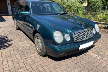 Mercedes-Benz E 200 Gebrauchtwagen
