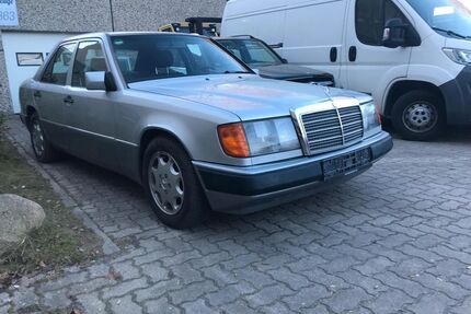 Mercedes-Benz E 300 Gebrauchtwagen