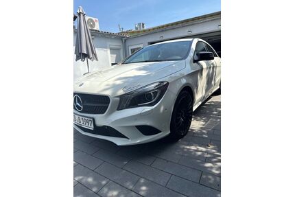 Mercedes-Benz CLA 200 Gebrauchtwagen