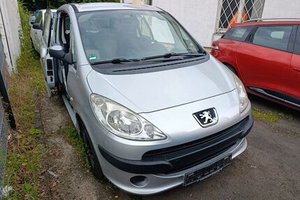 Peugeot 1007 Gebrauchtwagen