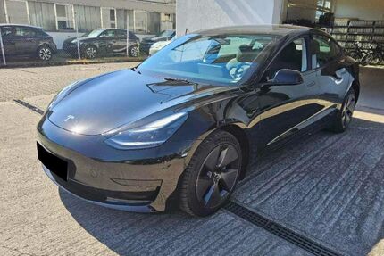 Tesla Model 3 Gebrauchtwagen
