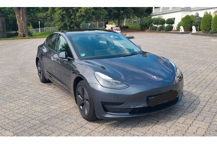 Tesla Model 3 Gebrauchtwagen
