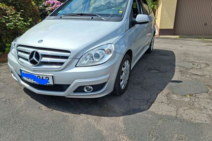 Mercedes-Benz B 180 Gebrauchtwagen