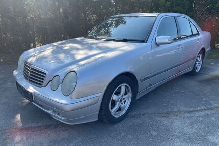 Mercedes-Benz E 220 Gebrauchtwagen