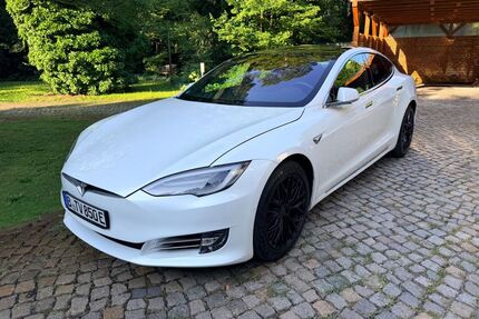 Tesla Model S Gebrauchtwagen