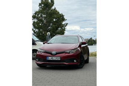 Toyota Auris Gebrauchtwagen