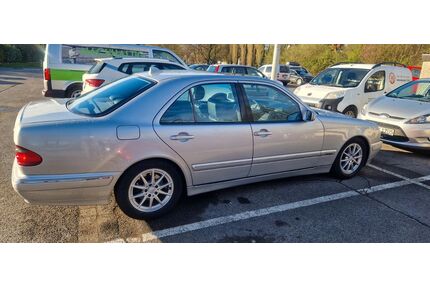 Mercedes-Benz E 320 Gebrauchtwagen