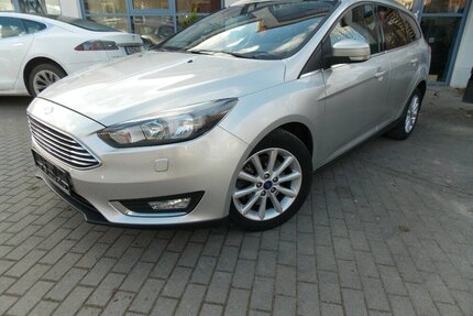 Ford Focus 1.5 Titanium Navi