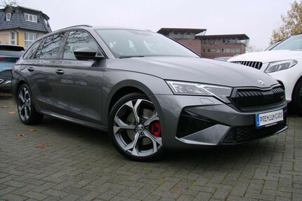 Skoda Octavia RS 2.0TSi AHK ACC LED Kamera Gebrauchtwagen