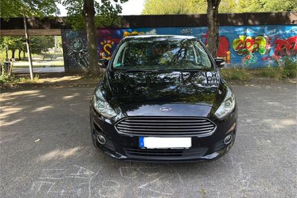 Ford S-Max Gebrauchtwagen