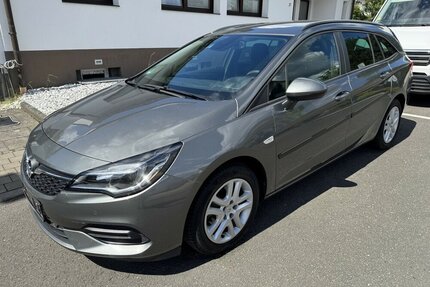 Opel Astra K Klima Navi Temp CarPlay AHK ServNeu 1.Hd Gebrauchtwagen