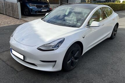 Tesla Model 3 Gebrauchtwagen