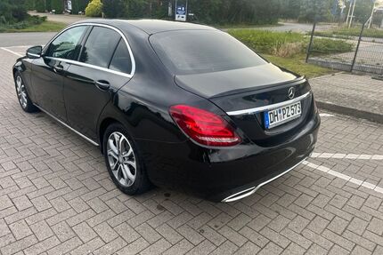 Mercedes-Benz 220 Gebrauchtwagen