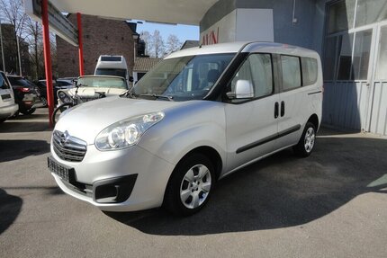 Opel Combo Edition 1,6 d Klima PDC SHZ AHK 5Sitzer Gebrauchtwagen