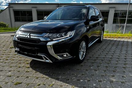 Mitsubishi Plug-in Hybrid Outlander Gebrauchtwagen