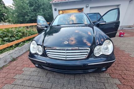 Mercedes-Benz 220 Gebrauchtwagen