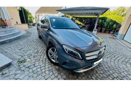 Mercedes-Benz GLA 180 Gebrauchtwagen