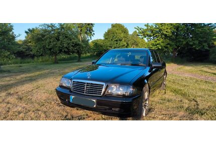 Mercedes-Benz C 180 Gebrauchtwagen