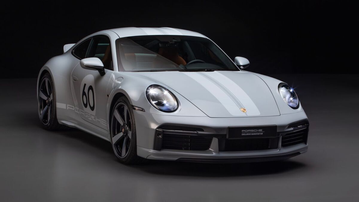 911
