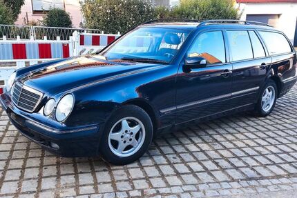 Mercedes-Benz E 240 Gebrauchtwagen