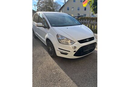 Ford S-Max Gebrauchtwagen