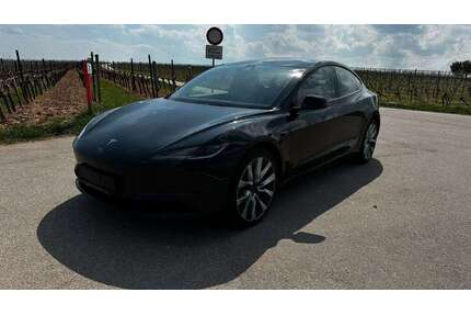 Tesla Model 3 Gebrauchtwagen