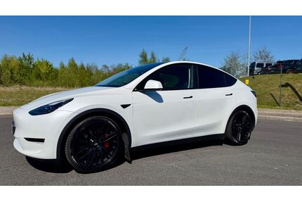 Tesla Model Y Gebrauchtwagen