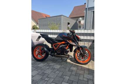 KTM 1290 Super Duke R Gebrauchtwagen