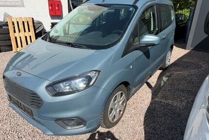Ford Tourneo Courier Gebrauchtwagen
