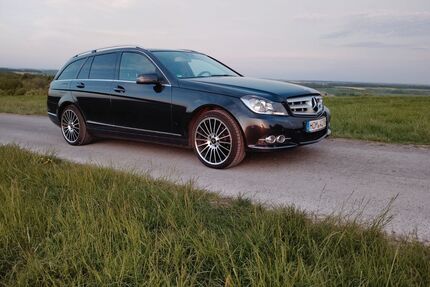Mercedes-Benz 220 Gebrauchtwagen